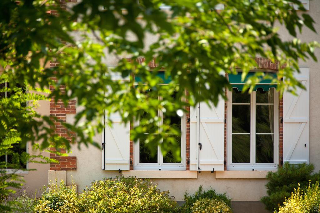 Le Troncais Hotel Saint-Bonnet-Troncais Exterior photo