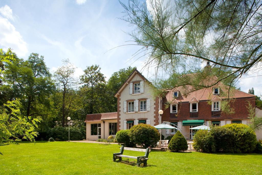 Le Troncais Hotel Saint-Bonnet-Troncais Exterior photo